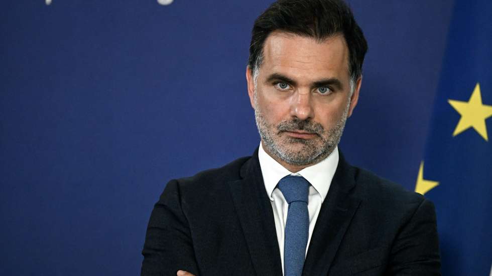 epa12185054 France's Delegate Minister for Foreign Trade and French Nationals Abroad Laurent Saint-Martin listens to the speech of France's Minister for Europe and Foreign Affairs after a meeting with European partners to suggest a negotiated solution to end the conflict between Iran and Israel at the Ministry for Europe and Foreign Affairs (Quai d'Orsay) in Paris, France, 19 June 2025.  EPA/JULIEN DE ROSA / POOL  MAXPPP OUT