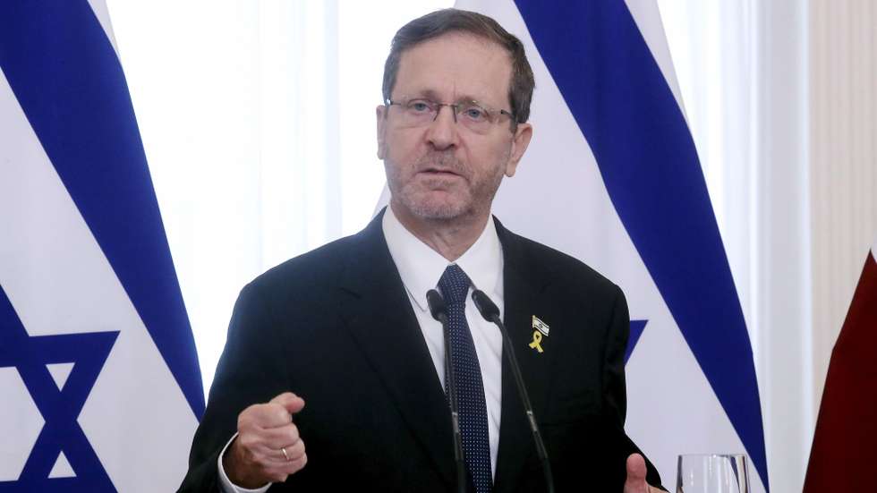 epa12284408 Israeli President Isaac Herzog speaks during a press conference after a meeting with the Latvian president as part of his official visit to Riga, Latvia, 05 August 2025.  EPA/TOMS KALNINS