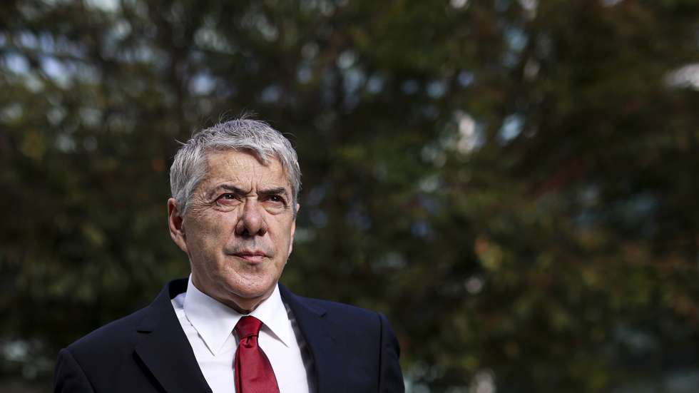 Former Prime Minister Jose Socrates, the main defendant in Operation Marques, arrives at the Lisbon Central Criminal Court on Campus de Justiça, where a panel of judges presided over by Susana Seca will try Socrates and 20 other defendants, including individuals and companies, for 117 crimes, in Lisbon, Portugal, 10 September 2025. Former Portuguese prime minister José Socrates and the other 20 official suspects in Operation Marques are to stand trial on Thursday at the Campus de Justiça in Lisbon, more than a decade after the case accusing the former PM of corruption came to light. FILIPE AMORIM/LUSA