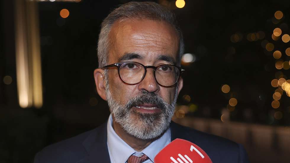 O ministro de Estado e dos Negócios Estrangeiros, Paulo Rangel, fala aos jornalistas sobre a invasão do espaço aereo da Polónia, em Tóquio, Japão, 10 de setembro de 2025. ANTÓNIO COTRIM/LUSA
