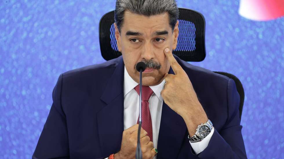 epa12381164 Venezuelan President Nicolas Maduro holds a press conference in Caracas, Venezuela, 15 September 2025. Maduro stated that his country is exercising its legitimate right to defense against what he termed 'aggression' by the United States, after the US deployed warships to the Caribbean to combat drug trafficking.  EPA/MIGUEL GUTIERREZ