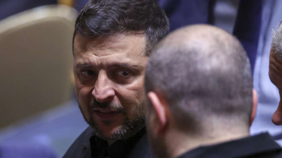 epa12399733 President of Ukraine Volodymyr Zelensky speaks to other attendees at the General Debate of the 80th session of the United Nations General Assembly (UNGA) at the United Nations headquarters in New York, USA, 23 September 2025.  EPA/SARAH YENESEL