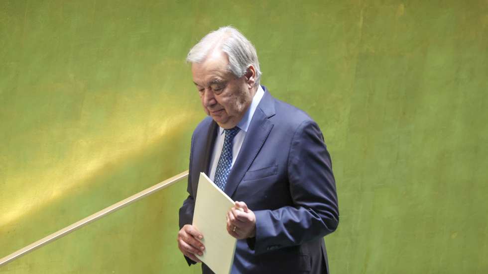epa12399729 Secretary-General of the United Nations (UN) Antonio Guterres approaches the podium during the General Debate of the 80th session of the United Nations General Assembly (UNGA) at the United Nations headquarters in New York, USA, 23 September 2025.  EPA/SARAH YENESEL