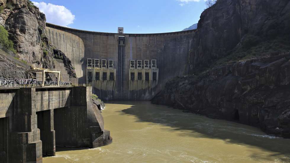Hidroelétrica de Cahora Bassa, em Songo, província de Tete, Moçambique, 19 de julho de 2025. O presidente do Banco Mundial afirmou hoje que Moçambique tem condições “únicas” em África para ser o centro energético no sul do continente, prometendo apoio aos projetos em curso, como no aumento da capacidade produtiva em Cahora Bassa. LUÍSA NHANTUMBO/LUSA
