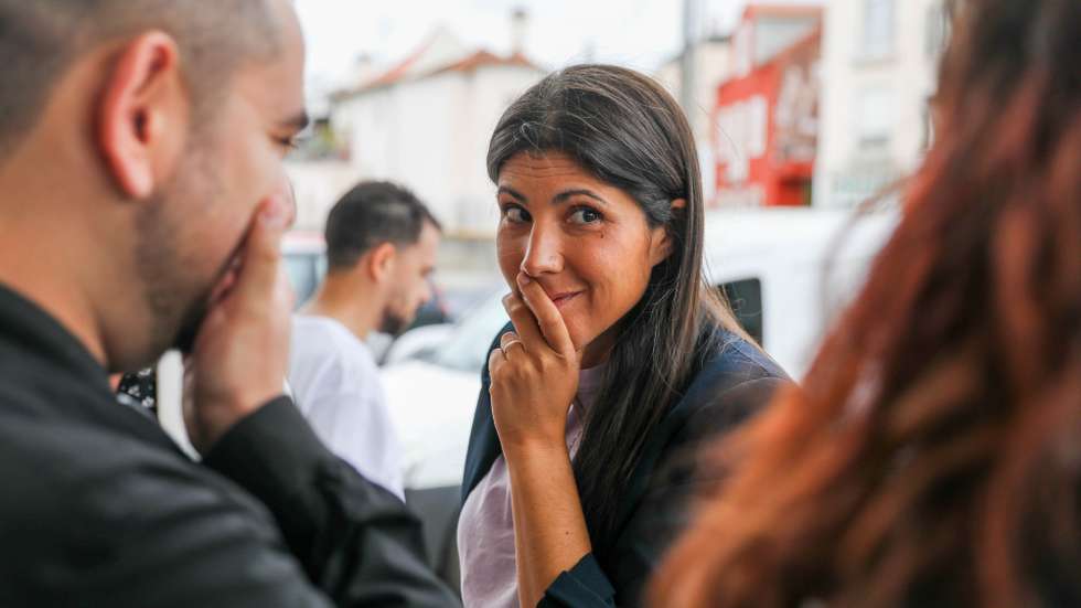 Mariana Mortágua participa na campanha das eleições autárquicas da coligação “Avançar Leiria” que junta os partidos Bloco de Esquerda, Livre e PAN, Leiria, 7 de outubro de 2025. PAULO CUNHA/LUSA
