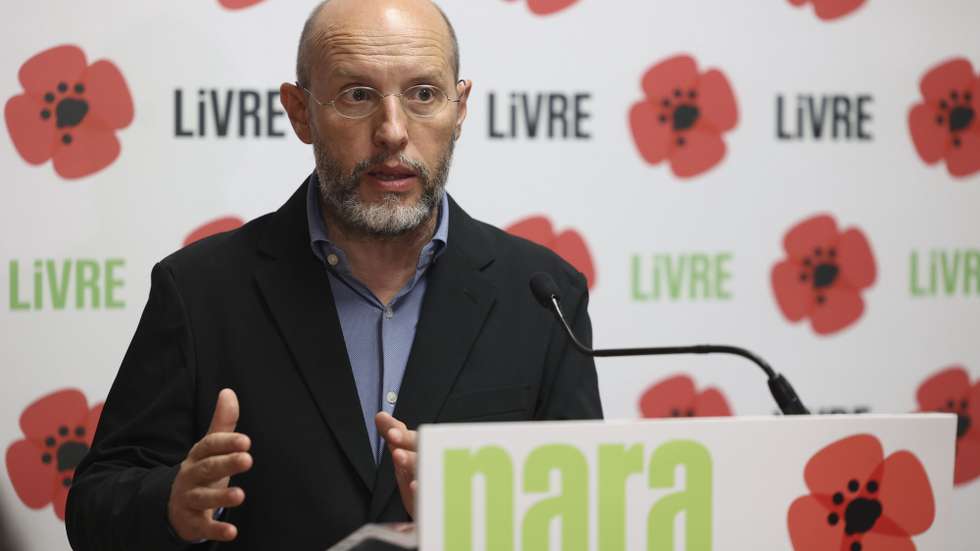 Portuguese party Livre co-spokesperson, Rui Tavares, speaks to his supporters on election night for the local elections, in Lisbon, Portugal, 12 October 2025. More than 9.3 million electors can vote in the local elections in Portugal on 12 October 2025. ANDRÉ KOSTERS/LUSA