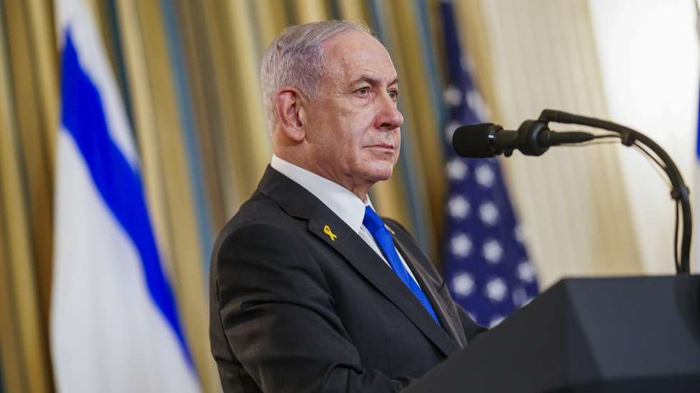 epa12415322 Israeli Prime Minister Benjamin Netanyahu  participates in a joint press conference with US President Donald Trump in the State Dining Room of the White House in Washington, DC, USA, 29 September 2025. In their Oval Office meeting, Trump pressed Netanyahu to accept a peace deal to end Israel’s on-going war in Gaza, and for Hamas to free their remaining hostages.  EPA/WILL OLIVER / POOL