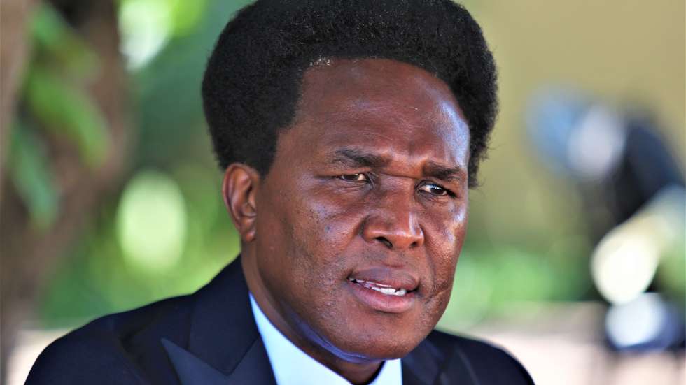 O ex-candidato presidencial moçambicano, Venâncio Mondlane, responsabiliza os “esquadrões da morte” pelo duplo homicídio dos seus apoiantes há um ano, assumindo que no “atual regime” não haverá Justiça para um crime, sem explicação, que chocou o país, Maputo, Moçambique, 10 de outubro de 2025. (ACOMPANHA TEXTO DA LUSA DE 15-10-2025) LUÍSA NHANTUMBO/LUSA