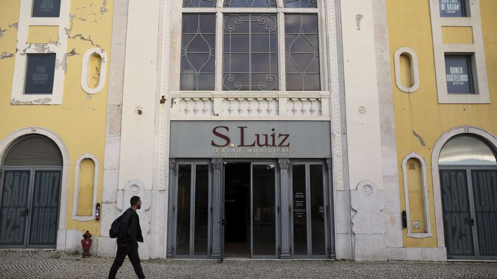 Fachada do edifício do Teatro São Luiz, Lisboa, 10 de janeiro de 2023. CARLOS M. ALMEIDA/LUSA