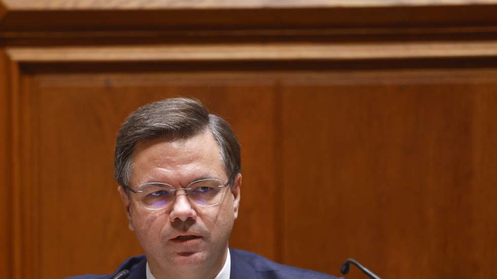 O ministro Adjunto e da Reforma do Estado, Gonçalo Matias, intervém durante a sua audição na Comissão de Orçamento, Finanças e Administração Pública, no âmbito da apreciação, na especialidade, da proposta do Orçamento do Estado, na Assembleia da República, em Lisboa, 03 de novembro de 2025. ANTÓNIO PEDRO SANTOS/LUSA