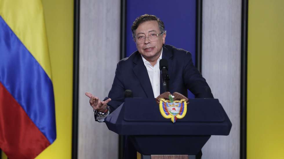 epa12476381 Colombian President Gustavo Petro speaks during a press conference with international media in Bogota, Colombia, 23 October 2025. Petro addressed the crisis with the United States and Colombia's fight against drugs.  EPA/Carlos Ortega
