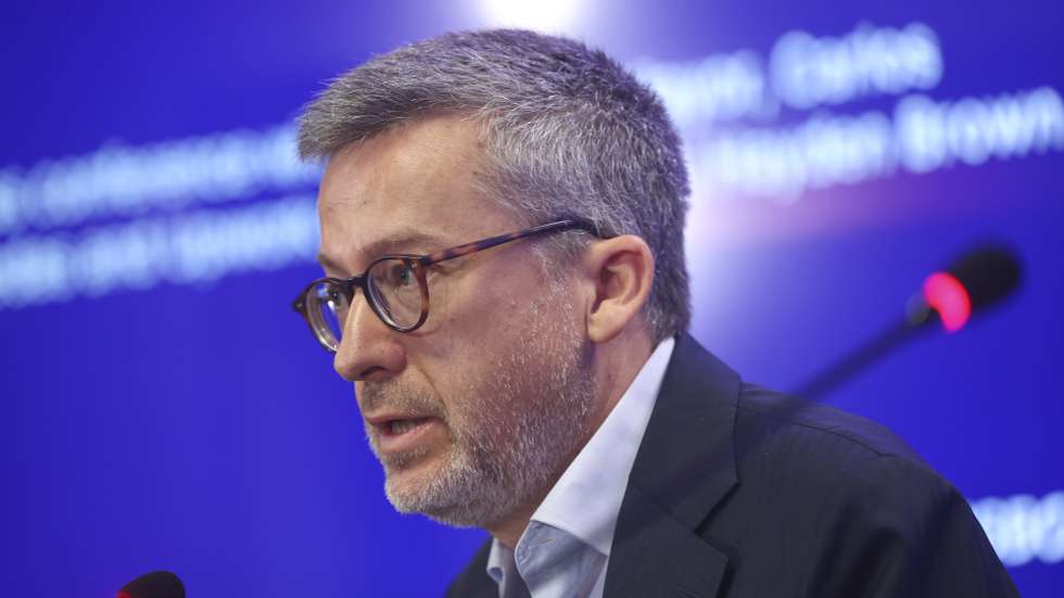 epa12520008 Lisbon Mayor Carlos Moedas attends a press conference at Web Summit Lisbon 2025 in Lisbon, Portugal, 12 November 2025. Web Summit 2025, considered the world’s largest technology conference, runs from 10 to 13 November.  EPA/ANTONIO PEDRO SANTOS