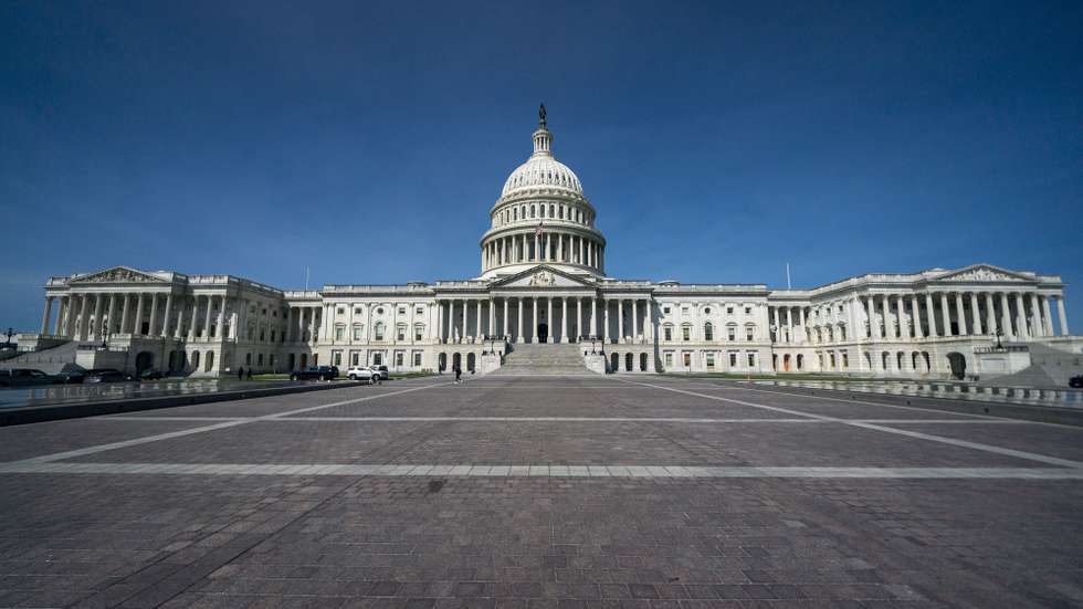 epaselect epa11582346 The US Capitol in Washington, DC, USA, 03 September 2024. Congress returns on 09 September for three weeks following August recess, during which lawmakers must pass a government funding budget supplemental as well as advance their political messaging before recessing again to hit the campaign trail.  EPA/SHAWN THEW