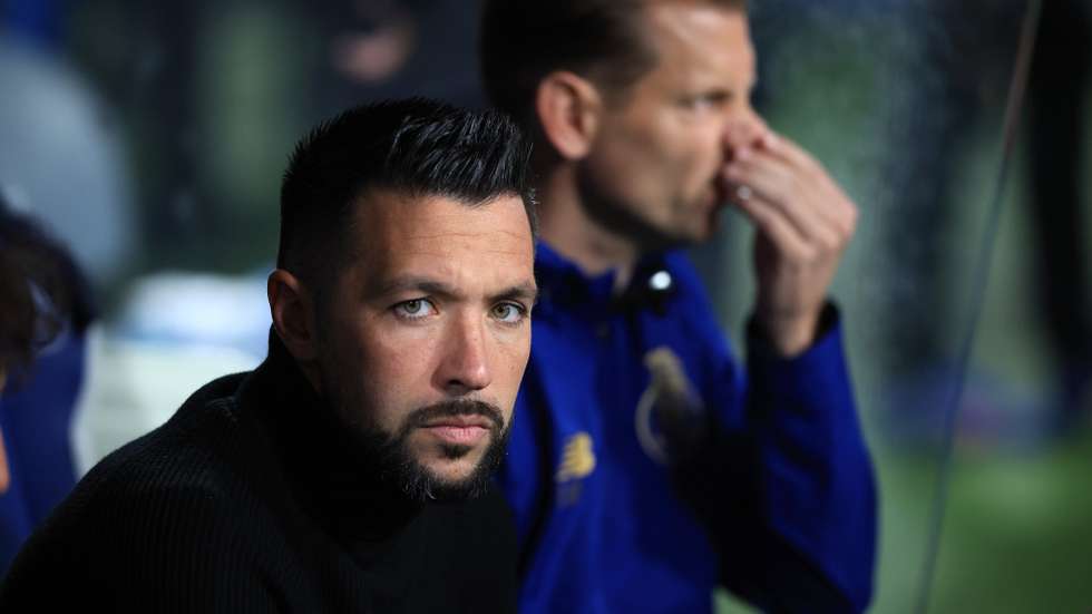 FC Porto's head coach Francesco Farioli during their UEFA Europa League soccer match against Nice, held at Dragao stadium in Porto, Portugal, 27 November 2025. ESTELA SILVA/LUSA