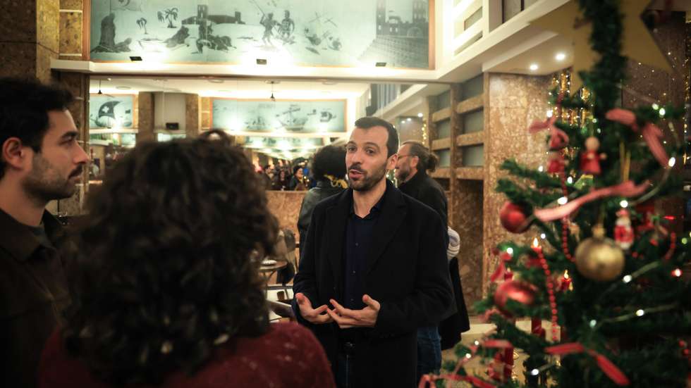 O candidato à Presidência da República, Jorge Pinto (D), durante uma jantar-comício, no Porto, 12 de dezembro de 2025. JOSÉ COELHO/LUSA