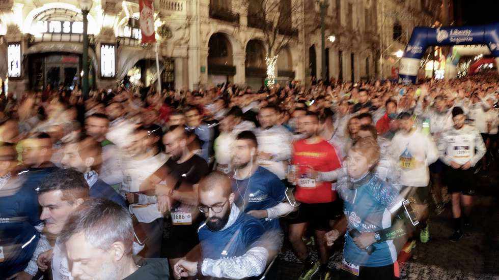 Atletas participam na 26.ª edição da Corrida São Silvestre do Porto, no Porto, 29 de dezembro de 2019. MANUEL FERNANDO ARAÚJO/LUSA