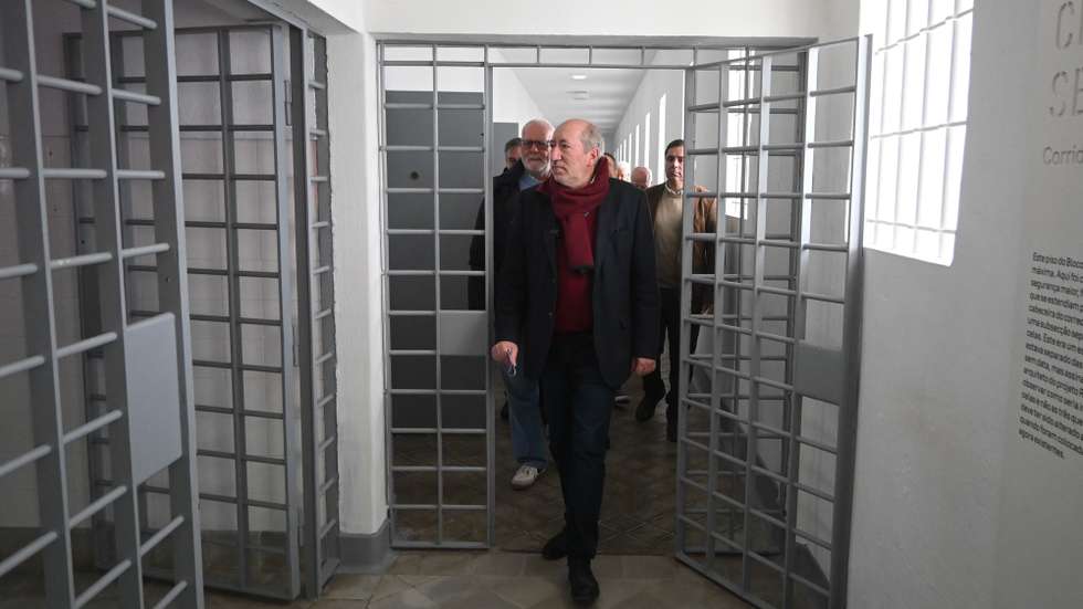 O candidato às eleições presidenciais, António Filipe, visita o Museu Nacional da Resistência e Liberdade, em Peniche, 04 de janeiro de 2026. CARLOS BARROSO/LUSA