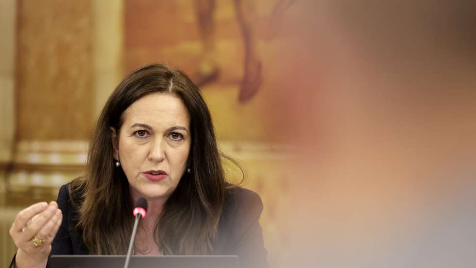 A ministra da Justiça, Rita Alarcão Júdice, intervém durante a sua audição na Comissão de Assuntos Constitucionais, Direitos, Liberdades e Garantias, na Assembleia da República, em Lisboa, 20 de janeiro de 2026. MARCOS BORGA/LUSA
