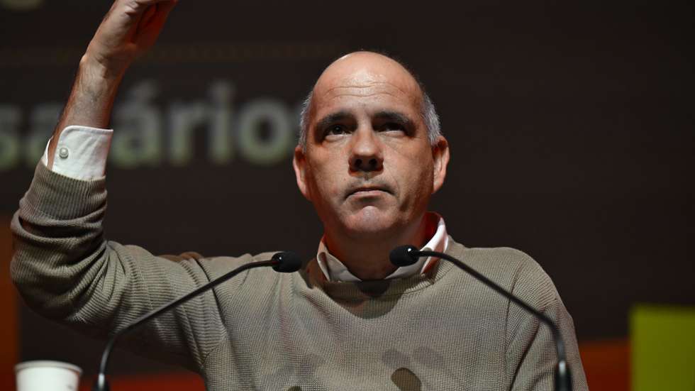 O secretário-geral do Partido Comunista Português (PCP), Paulo Raimundo participa e intervém na sessão pública “Outro Rumo para o País. Rejeitar o pacote laboral, a exploração e as injustiças”, Porto, 27 de janeiro de 2026. FERNANDO VELUDO/LUSA