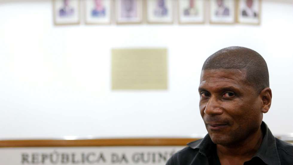 Fernando Vaz spokesperson of the coalition of the opposition parties of Guinea-Bissau speaks to the journalists after a meeting of representatives of the main opposition partys (the only excluded was ruling party PAICG) that took place in the Parliament, 14 April 2012 at Bissau capital of the country. On Thursday evening, a group of Guinean military attacked the residence of Prime Minister and presidential candidate, Carlos Gomes Junior, and held various strategic points in the capital of Guinea-Bissau. The action was justified by a self-Military Command. These events preceded the beginning of the campaign for the second round of the presidential election scheduled for April 29. ANDRE KOSTERS/LUSA