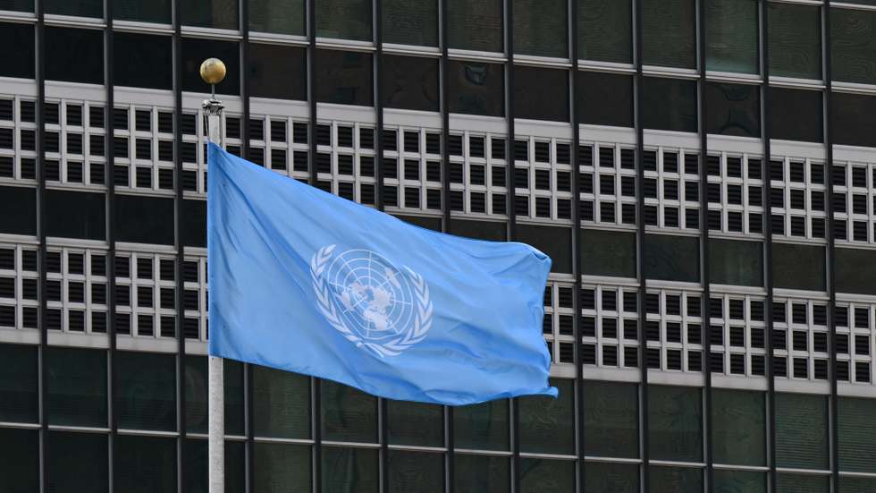 epa12396339 A United Nations flag flies outside the UN headquarters in New York, USA, 21 September 2025. Australia, Canada and Britain formally recognized the state of Palestine, the countries’ respective prime ministers announced on 21 September 2025.  EPA/LUKAS COCH AUSTRALIA AND NEW ZEALAND OUT