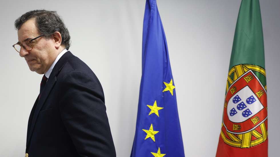 O ministro da Economia e da Coesão Territorial, Manuel Castro Almeida, à chegada para a tomada de posse dos vice-presidentes das CCDR da Norte e Lisboa e Vale do Tejo, seguidas de reuniões dos Conselhos Regionais para apresentação do PTRR - Portugal, Transformação, Recuperação e Resiliência, em Lisboa, 03 de março de 2026. ANTÓNIO PEDRO SANTOS/LUSA