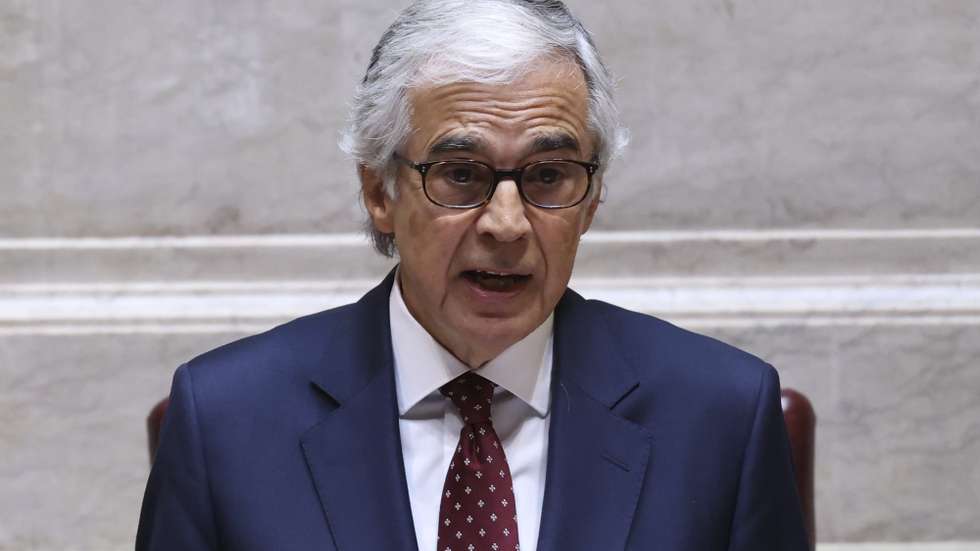 O presidente da Assembleia da República, José Pedro Aguiar-Branco, intervém na sessão solene comemorativa do 50.º aniversário da Constituição da República Portuguesa, na Assembleia da República, em Lisboa, 02 de abril de 2026. O parlamento assinala hoje numa sessão solene os 50 anos da Constituição da República Portuguesa (CRP), aprovada a 02 de abril de 1976 e que fundou os princípios basilares do regime democrático. MIGUEL A. LOPES/LUSA