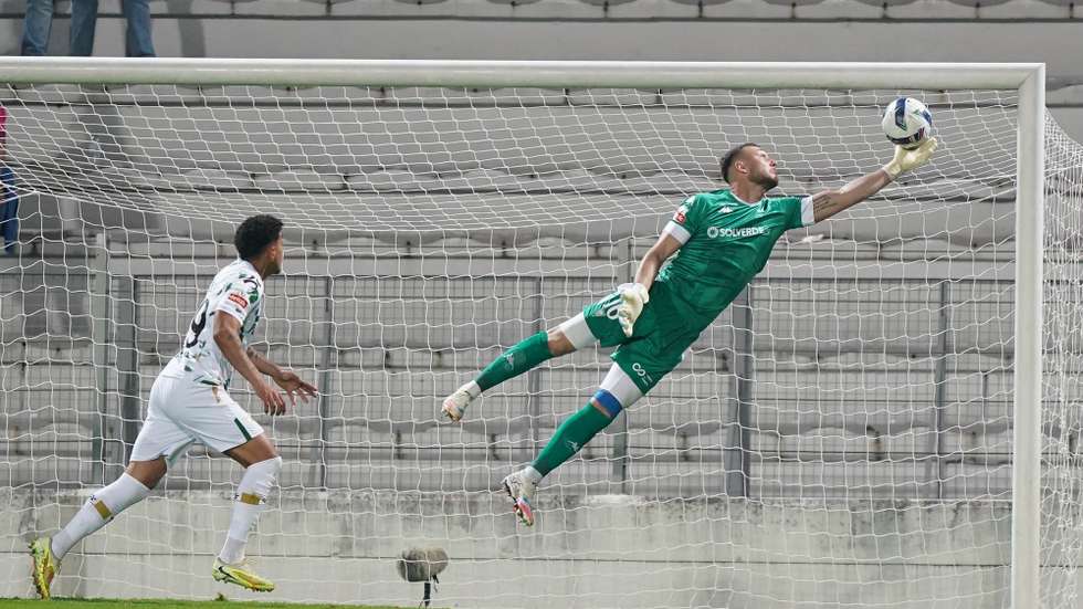 Turk do Estoril durante o jogo da I Liga de futebol, realizado no Estádio Comendador Joaquim de Almeida Freitas em Moreira de Cónegos, 20 de abril 2026.HUGO DELGADO/LUSA