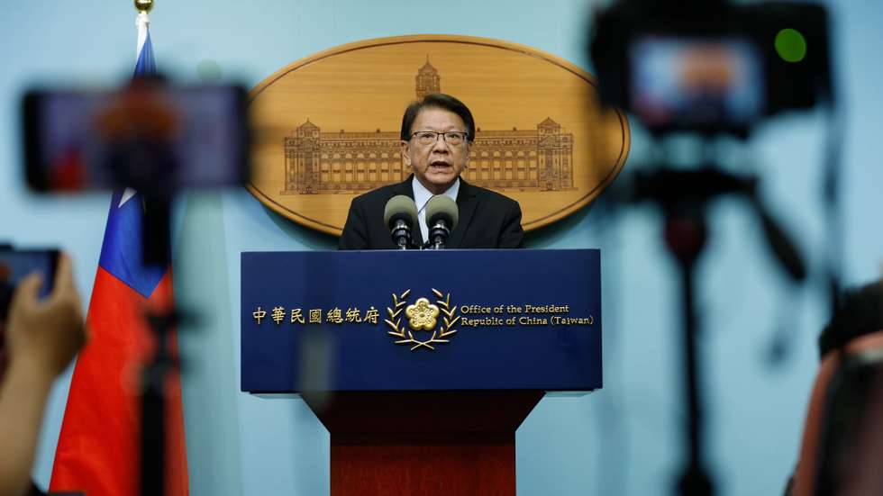 epa12904287 Taiwan's Secretary-General to the President Pan Men-an speaks during a press conference at the presidential office building in Taipei, Taiwan, 21 April 2026. Pan announced that President Lai Ching-te's scheduled trip has been postponed, citing that Seychelles, Mauritius, and Madagascar would not grant permission for his chartered flight to pass through their airspace.  EPA/RITCHIE B. TONGO