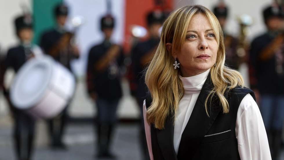 epa12902710 Italian Prime Minister Giorgia Meloni looks on as she waits for the arrival of Kenyan President William Ruto for a welcome ceremony prior to a meeting at Palazzo Chigi in Rome, Italy, 20 April 2026.  EPA/ANGELO CARCONI