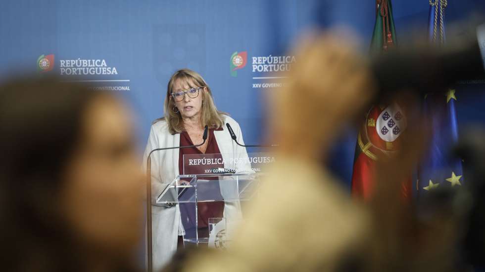 A ministra do Trabalho, Solidariedade e Segurança Social, Maria do Rosário Palma Ramalho, intervém durante a conferência de imprensa sobre a reunião do Conselho de Ministros, em Lisboa, 14 de maio de 2026. ANTÓNIO PEDRO SANTOS/LUSA