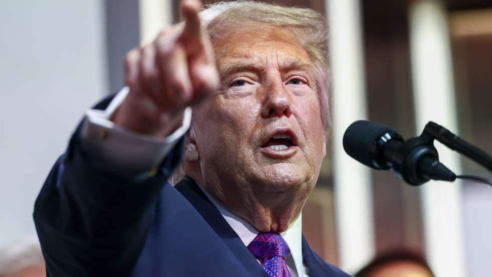 epa12972591 US President Donald Trump delivers remarks at a healthcare affordability event in the Eisenhower Executive Office Building on the White House campus in Washington, DC, USA, 18 May 2026.  EPA/JIM LO SCALZO / POOL