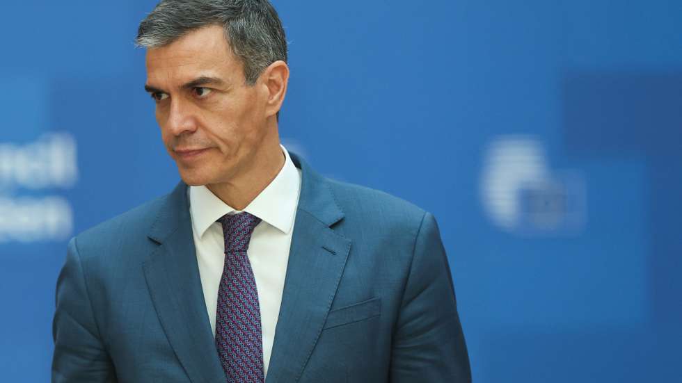 epa13049424 Spanish Prime Minister Pedro Sanchez speaks at a press conference at the European Council summit in Brussels, Belgium, 19 June 2026. EU heads of state and government meet to discuss the European Union's next long-term budget for 2028–2034, competitiveness, defence financing, migration, and the situation in the Middle East.  EPA/OLIVIER HOSLET