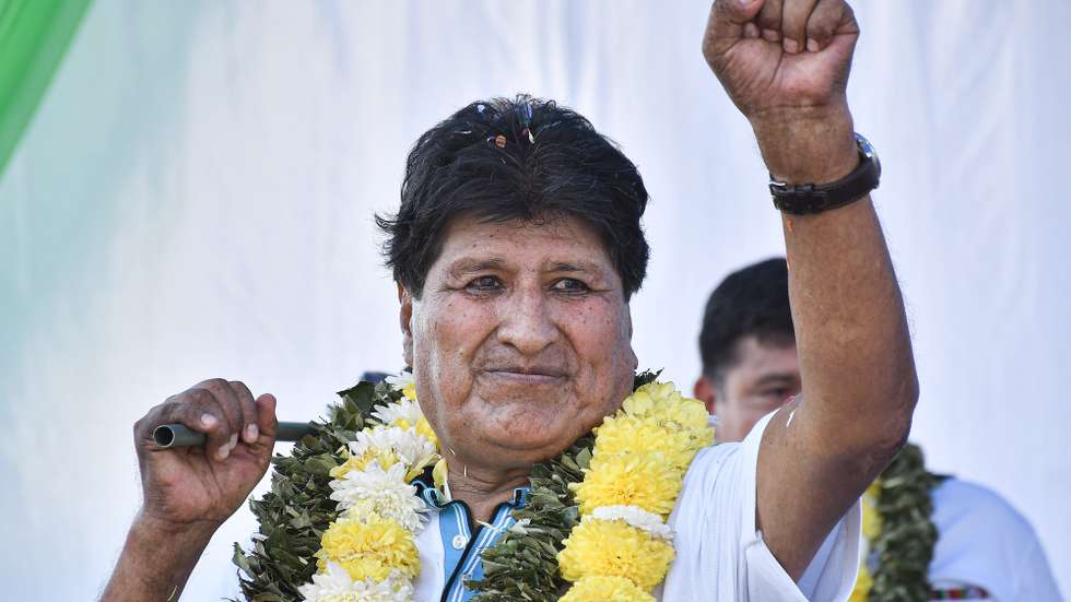 epa12758742 Former Bolivian President Evo Morales waves at a public event in Chimore, Bolivia, 19 February 2026. Morales reappeared at an event in his union and political stronghold in the center of the country, after a little over a month of not being seen publicly and amid differing reports about his health and whereabouts.  EPA/Jorge Abrego
