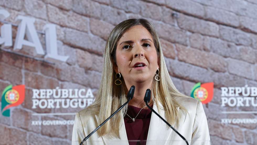 Margarida Balseiro Lopes, ministra da Cultura, Juventude e Desporto, intervém durante a conferência de imprensa após a reunião do Conselho de Ministros, no Paço dos Duques de Bragança, em Guimarães, 03 de julho de 2026. ESTELA SILVA/LUSA