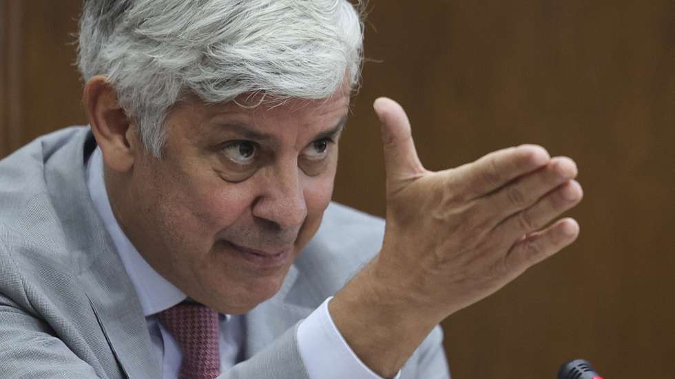 O ex-governador do Banco de Portugal, Mário Centeno, intervém durante a Comissão de Orçamento, Finanças e Administração Pública, no âmbito requerimento apresentado pelo grupo parlamentar do CDS-PP sobre a aquisição da nova sede do Banco de Portugal, na Assembleia da República, em Lisboa, 09 de julho de 2026. MANUEL DE ALMEIDA/LUSA