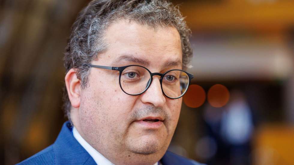 epa13100036 Portuguese State and Finance Minister Joaquim Miranda Sarmento speaks to the media at a Eurogroup meeting in Brussels, Belgium, 09 July 2026. Finance ministers are due to discuss fiscal policy coordination: Euro area fiscal stance, international role of the euro, the economic impact of emerging technologies: artificial intelligence (AI) and cybersecurity - implications for the financial sector, according to the Eurogroup agenda.  EPA/OLIVIER MATTHYS