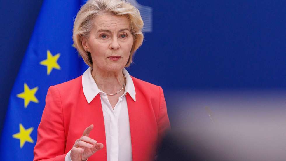 epa13108054 European Commission President Ursula von der Leyen speaks to the media on the final report of a special panel on child safety online, in Brussels, Belgium, 13 July 2026.  EPA/OLIVIER MATTHYS