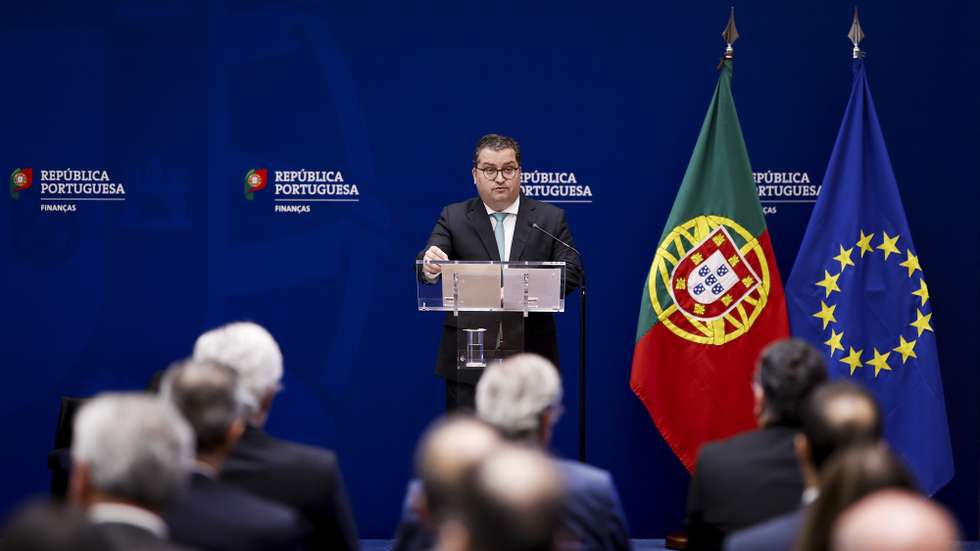 O ministro de Estado e das Finanças, Joaquim Miranda Sarmento, intervém durante a sessão de abertura de formação para gestores públicos, no Ministério das Finanças, em Lisboa, 29 de julho de 2026. FILIPE AMORIM/LUSA
