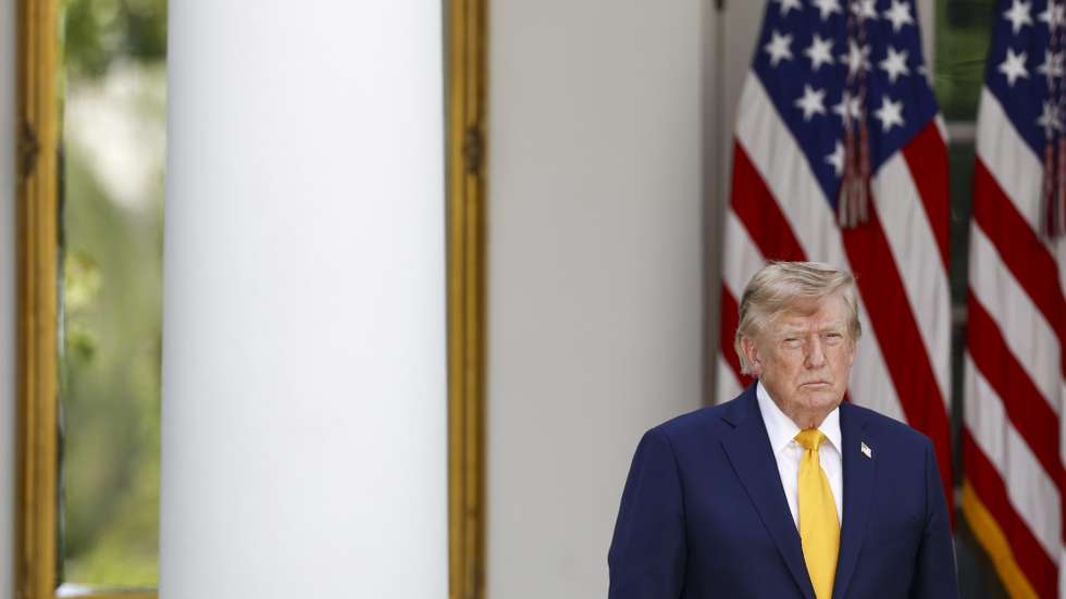 epa13189297 US President Donald Trump listens as Secretary of Education Linda McMahon delivers remarks during an education event in the Rose Garden of the White House in Washington, DC, USA, 24 August 2026. President Trump and Secretary McMahon highlighted the administration’s school choice program as the new academic year begins.  EPA/WILL OLIVER / POOL
