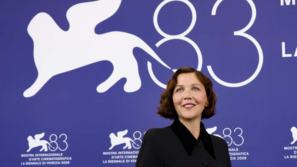 epa13206749 Venice 83 jury president Maggie Gyllenhaal poses at a photocall ahead of the opening ceremony of the Venice Film Festival, in Venice, Italy, 02 September 2026. The 83rd edition of the Venice Film Festival runs from 02 to 12 September 2026.  EPA/FABIO FRUSTACI
