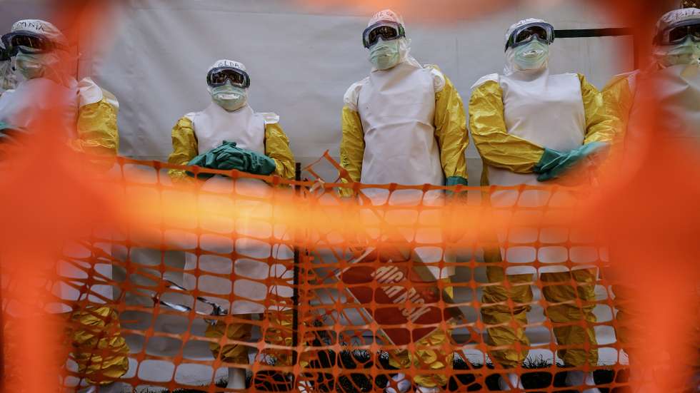 epa13151916 Volunteer health workers attend an Ebola emergency-response training session conducted by Doctors Without Borders/Medecins Sans Frontieres (MSF) at its simulation centre in Ongata Rongai, Kajiado County, Kenya, 05 August 2026. The training prepares healthcare workers and frontline responders for possible deployment during Ebola and other public health emergencies.  EPA/DANIEL IRUNGU