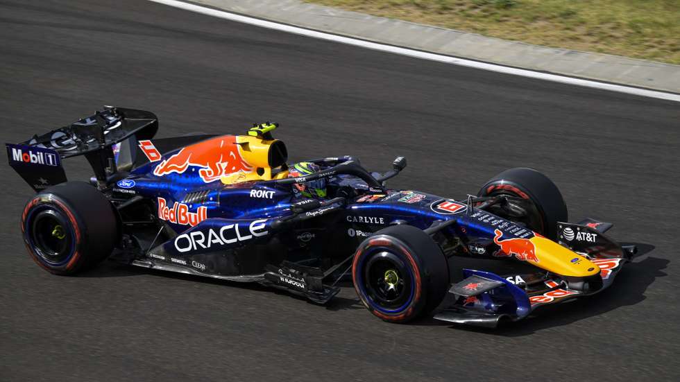 epa13132308 Red Bull driver Isack Hadjar of France participates in the qualifying session of the Formula One Hungarian Grand Prix at the Hungaroring circuit in Mogyorod, Hungary, 25 July 2026. The Formula One Hungarian Grand Prix race takes place on 26 July.  EPA/Tamas Vasvari HUNGARY OUT