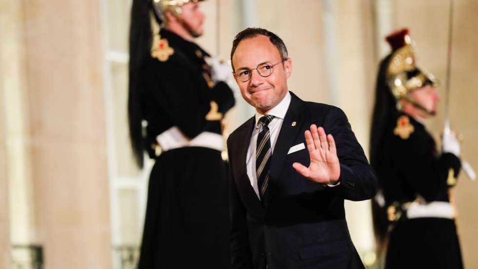 epa10300858 Luca Niculescu, Romanian Ambassador in France, arrives at the closing dinner of the Peace Forum at the Elysee Palace in Paris, France, 11 November 2022.  EPA/TERESA SUAREZ