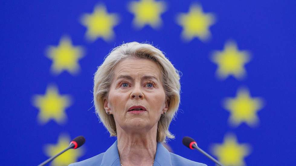 epa13284131 European Commission President Ursula von der Leyen speaks at the European Parliament session in Strasbourg, France, 06 October 2026.  EPA/OLIVIER MATTHYS