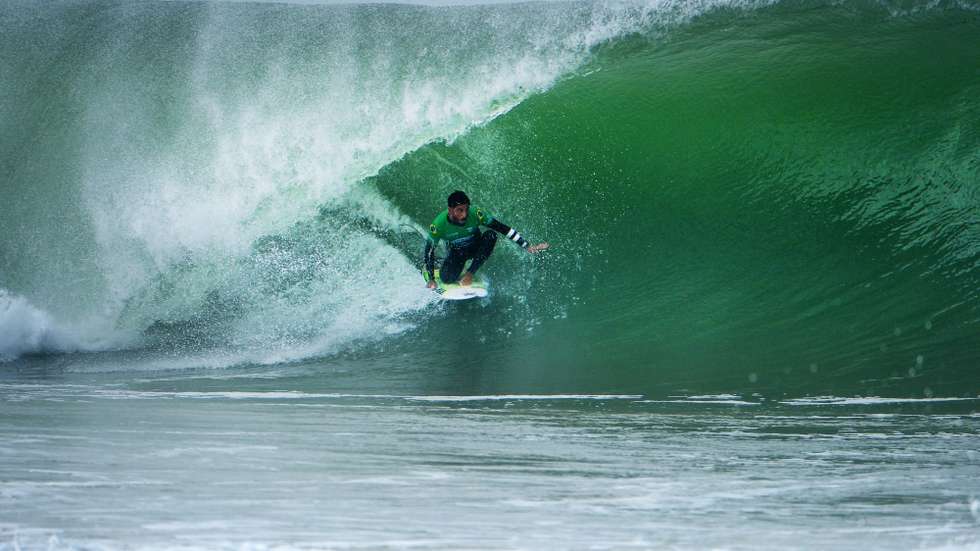 Brazilian surfer Filipe Toledo in action during the Meo Rip Curl Pro Portugal surfing event as part of the World Surf League (WSL) World Tour at Supertubos beach in Peniche, Portugal, 16 October 2026. CARLOS BARROSO/LUSA