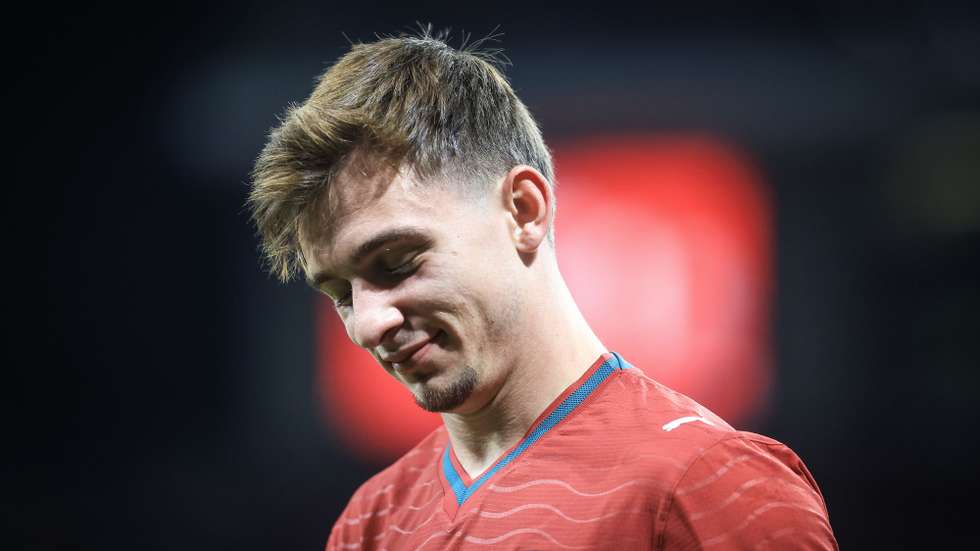 epa13281618 Portugal's Francisco Conceicao reacts after receiving a red card during the UEFA Nations League soccer match between Portugal and Norway in Porto, Portugal, 04 October 2026.  EPA/JOSE COELHO