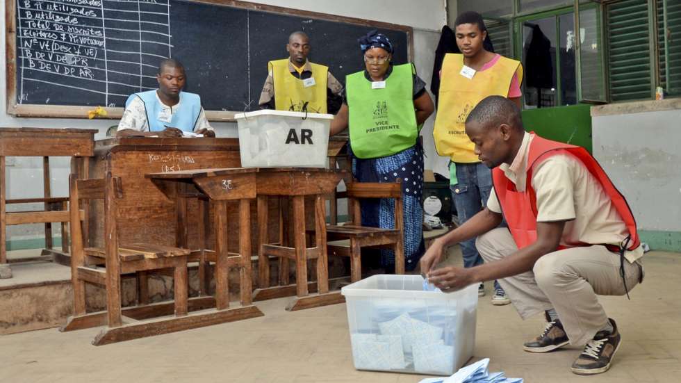 Material necessário para o recenseamento eleitoral já está nas capitais provinciais