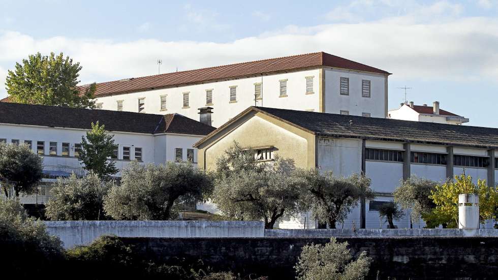 O detido foi levado ao Estabelecimento Prisional de Castelo Branco para cumprimento de pena de prisão efetiva