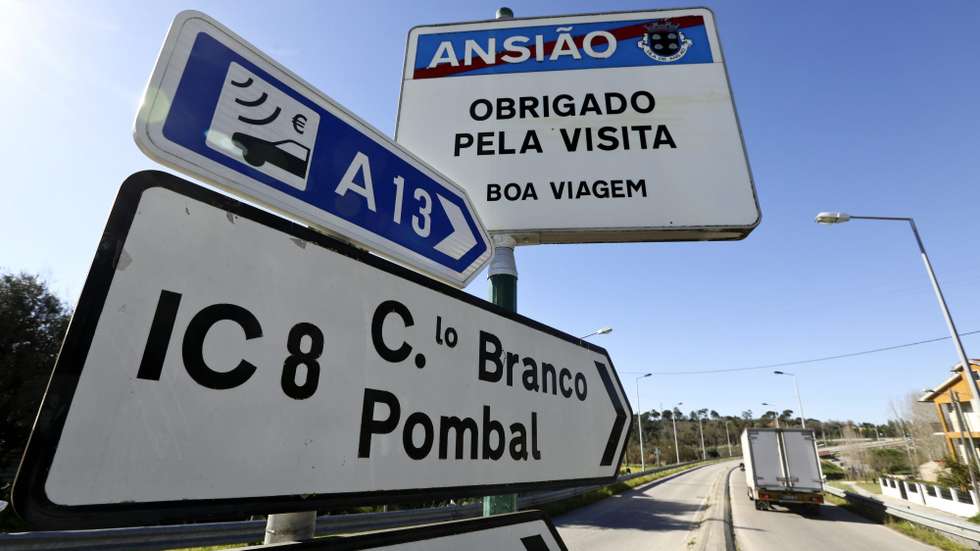 De acordo com o Comando Sub-regional da Região de Leiria, estiveram no local da ocorrência 15 operacionais com sete veículos